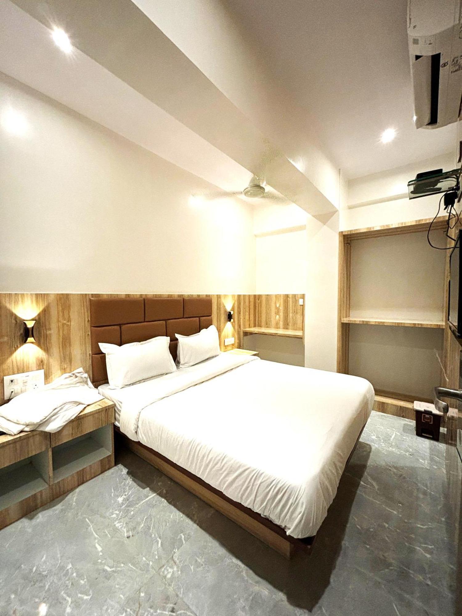 Hotel Enigma Inn Mumbai Eksteriør bilde