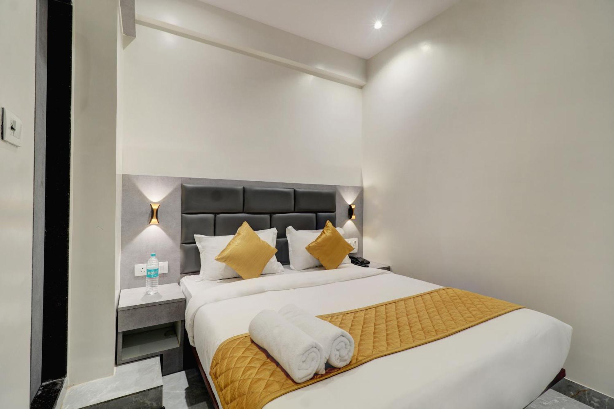 Hotel Enigma Inn Mumbai Eksteriør bilde