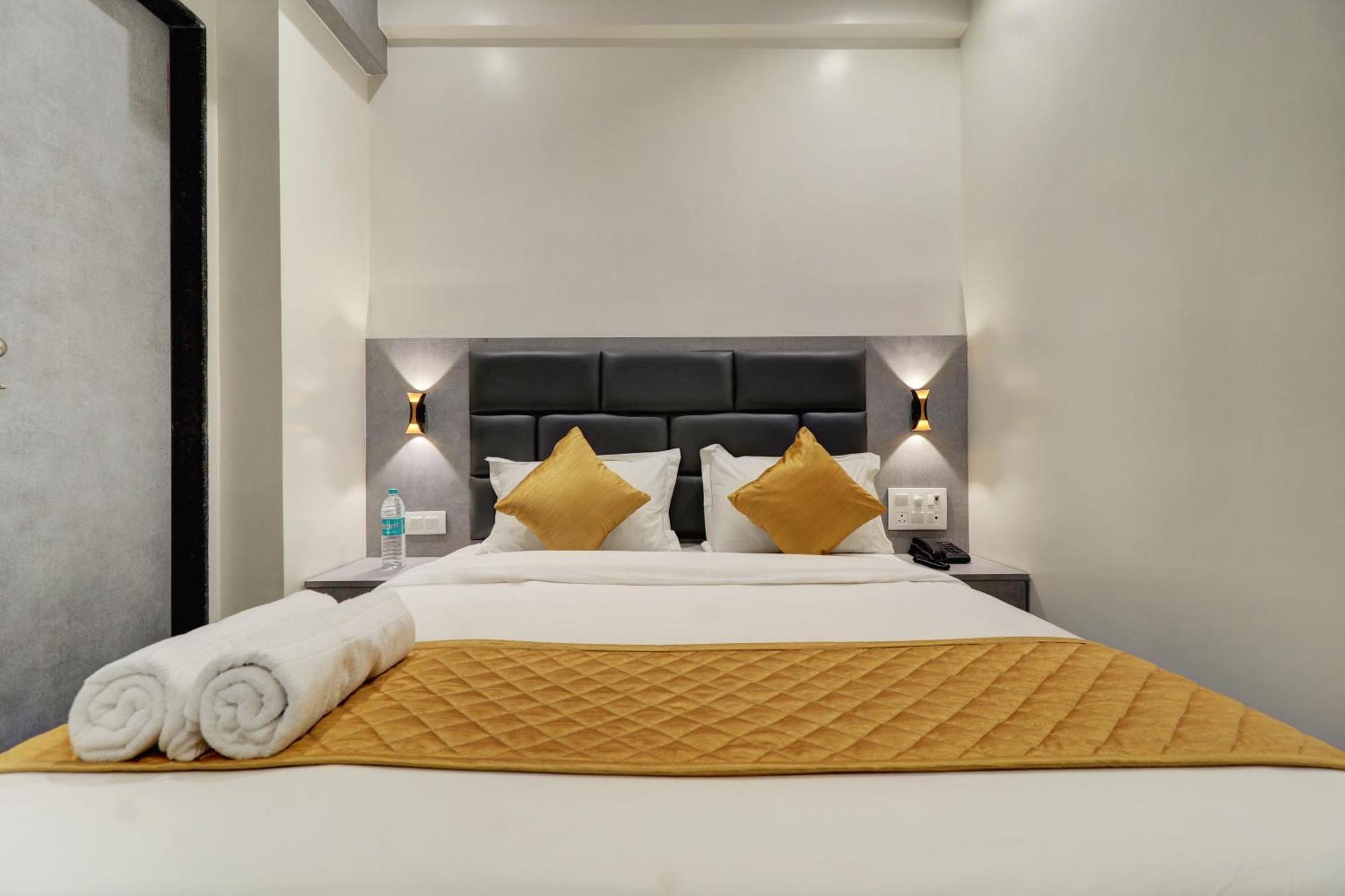 Hotel Enigma Inn Mumbai Eksteriør bilde