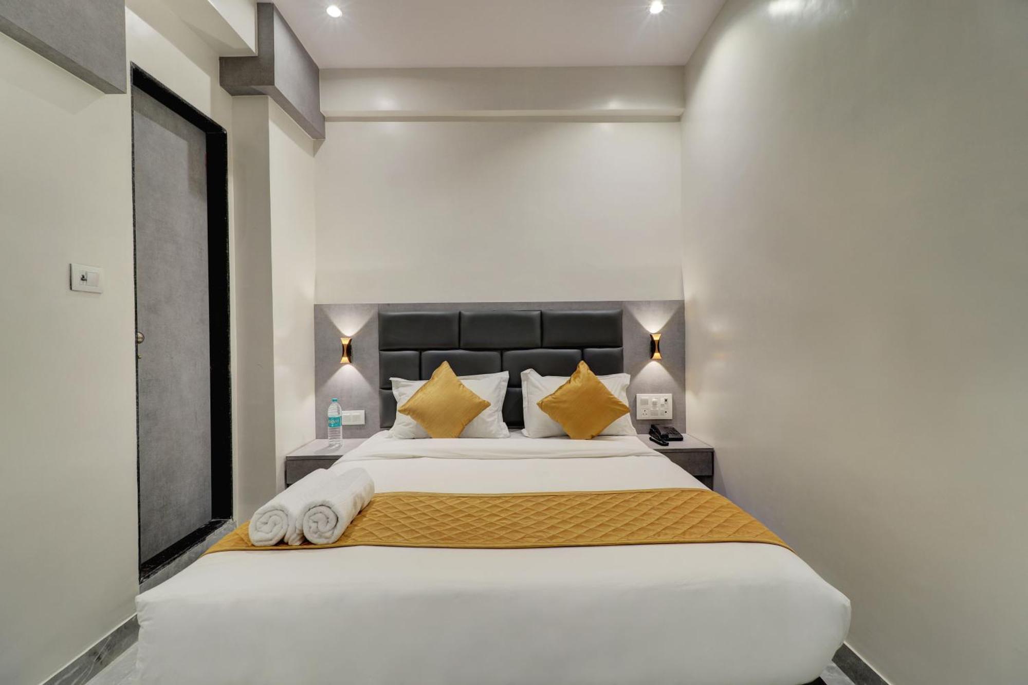 Hotel Enigma Inn Mumbai Eksteriør bilde